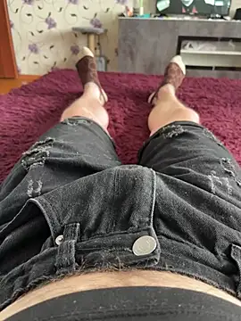 red red00 online show from February 27, 2026, 10:04 am