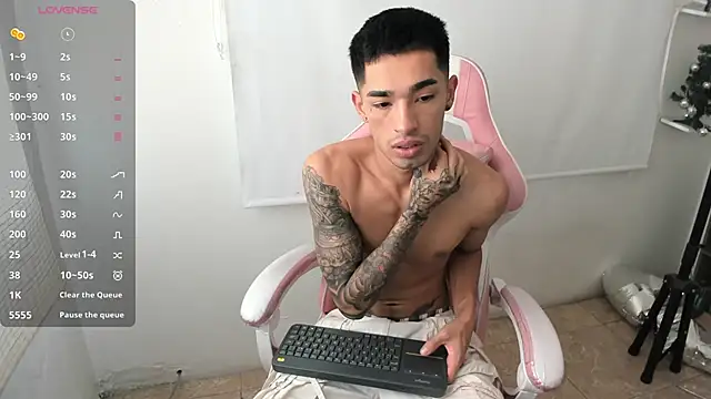 Damon  333 online show from December 24, 2024, 6:06 pm