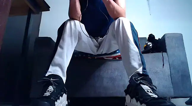 mastersmits online show from February 21, 2025, 4:40 am