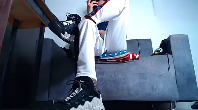 mastersmits online show from February 21, 2025, 8:07 am