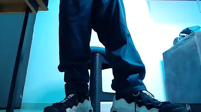 mastersmits online show from March 22, 2025, 1:54 am