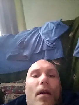 Pineapple04 online show from October 16, 2025, 2:07 pm