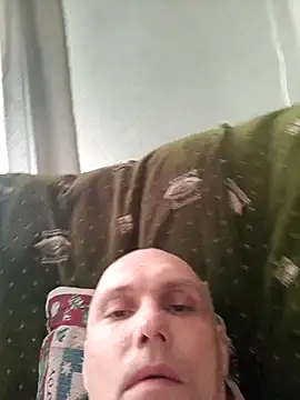 Pineapple04 online show from March 11, 2026, 4:40 am