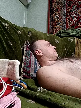 Pineapple04 online show from April 5, 2026, 8:17 pm