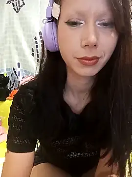 Snapshot of SashaGrinch chatting on October 5, 2025, 4:49 pm SashaGrinch online show from October 5, 2025, 4:49 pm