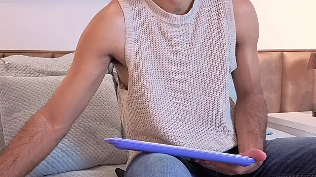 Ethan  Walker online show from March 8, 2026, 6:55 pm