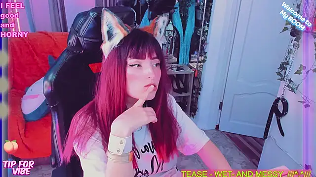 Toxic Ellies online show from March 14, 2025, 11:01 am