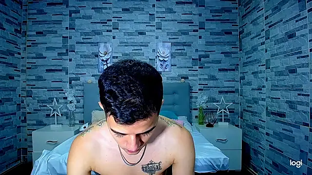 ADAM HOT online show from September 28, 2025, 8:47 pm