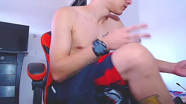 ADAM HOT online show from February 10, 2026, 1:15 pm