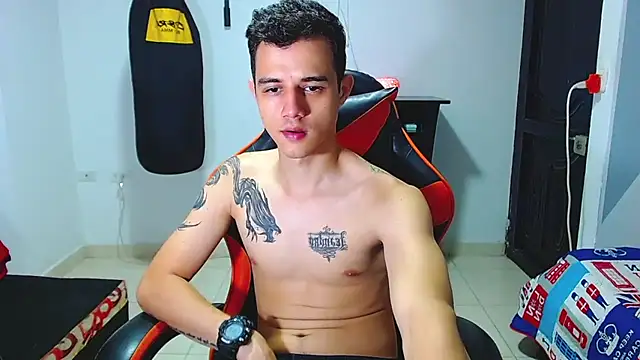 ADAM HOT online show from June 17, 2026, 11:49 pm
