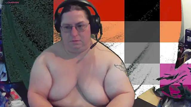 ShibariTurtleDuck online show from June 12, 2026, 4:06 pm