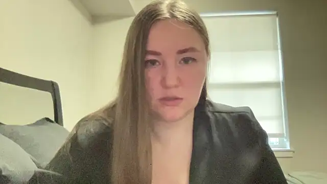 yadviga online show from December 24, 2024, 8:16 pm