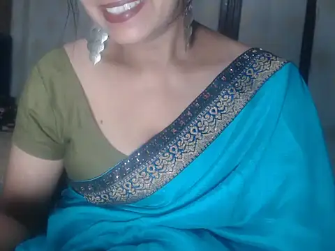Snapshot of LustyShreya chatting on October 12, 2025, 5:45 pm LustyShreya online show from October 12, 2025, 5:45 pm