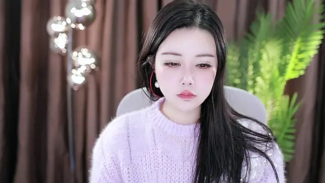 Qiaoqiao  online show from January 16, 2025, 7:17 am