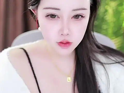 Qiaoqiao  online show from January 16, 2025, 7:31 pm