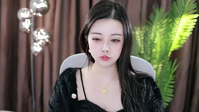 Qiaoqiao  online show from January 27, 2025, 5:36 am