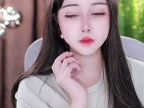 Qiaoqiao  online show from February 16, 2025, 10:21 am