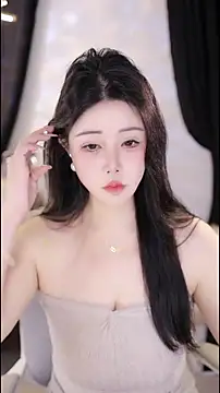 Qiaoqiao  online show from September 14, 2025, 10:03 am