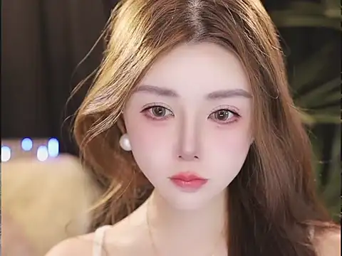 Qiaoqiao  online show from July 25, 2026, 10:18 pm