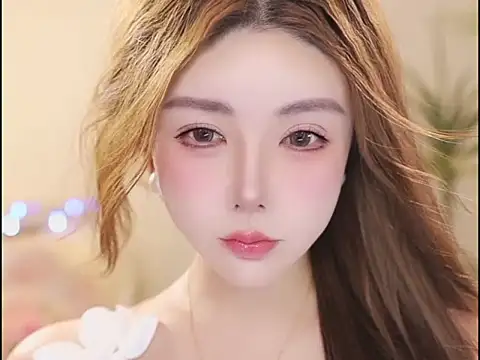 Qiaoqiao  online show from July 29, 2026, 4:27 pm