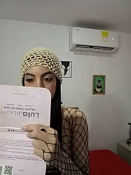 LilitRobins online show from July 24, 2026, 9:02 pm