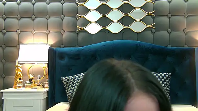 LeyaCass online show from January 13, 2025, 12:13 pm