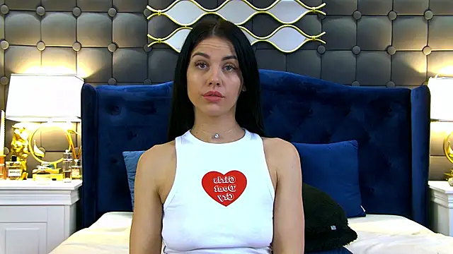 LeyaCass online show from February 20, 2025, 9:00 am