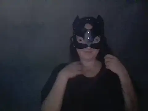 Snapshot of MaxWellas6 chatting on December 16, 2025, 11:54 pm MaxWellas6 online show from December 16, 2025, 11:54 pm