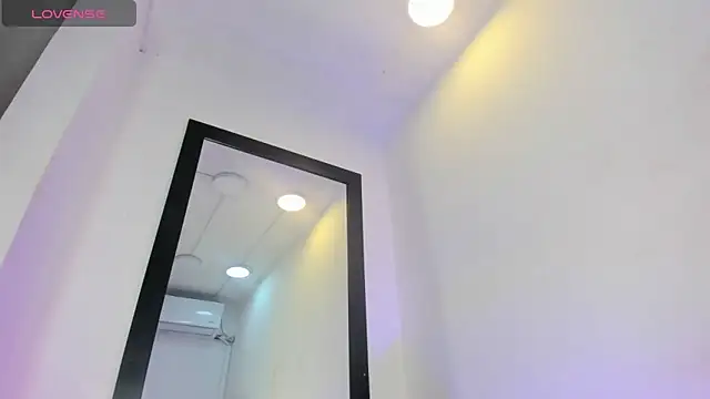 vera candella online show from April 20, 2026, 12:41 pm