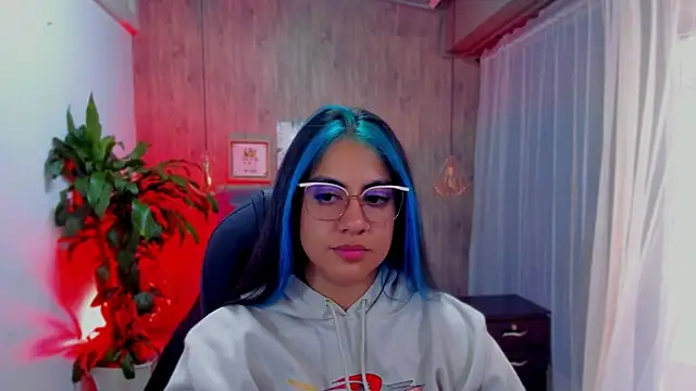 Xisu  online show from December 5, 2024, 7:16 am