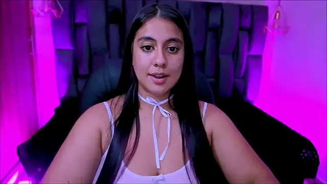 Xisu  online show from April 16, 2026, 9:04 pm