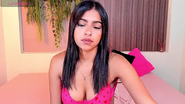 AmyBarton02 online show from September 10, 2025, 3:34 pm