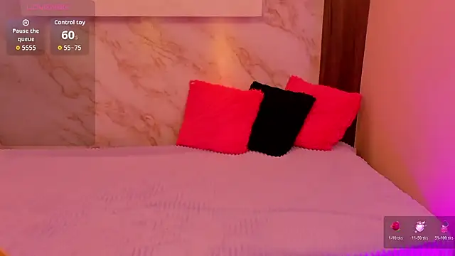 AmyBarton02 online show from February 12, 2026, 4:24 pm