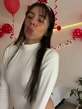 AmmyCollinsW online show from February 14, 2026, 9:11 pm