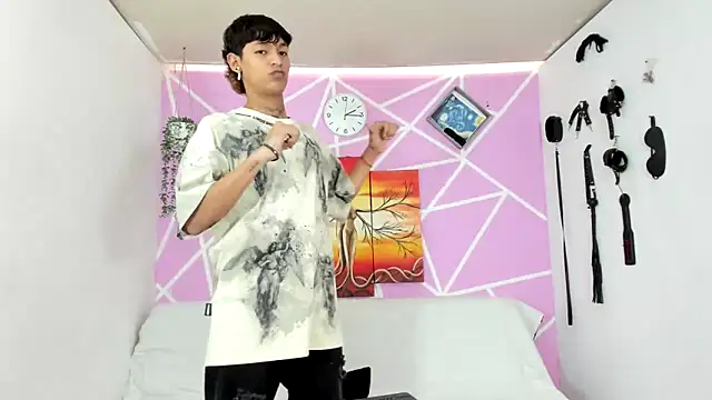 Snapshot of Fresahot2005 chatting on February 7, 2025, 7:17 pm Fresahot2005 online show from February 7, 2025, 7:17 pm