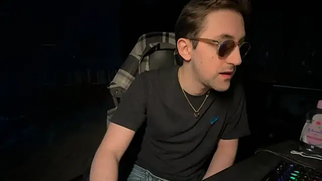 Stefisexy91 online show from November 11, 2025, 9:04 pm