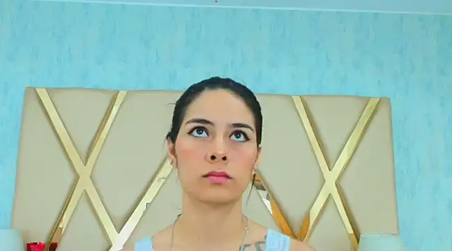 NicoleEsposito online show from March 12, 2025, 3:46 am