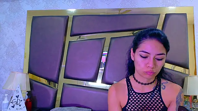 NicoleEsposito online show from April 20, 2026, 12:41 pm