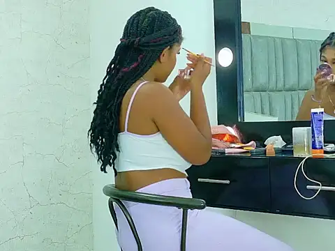 AlisonJaimes online show from September 26, 2025, 12:09 pm