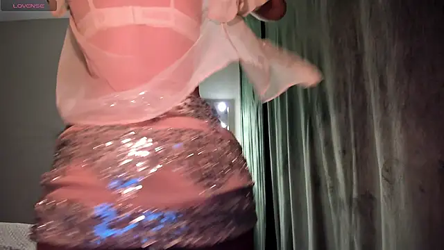 Selena Rase online show from November 25, 2025, 12:21 am