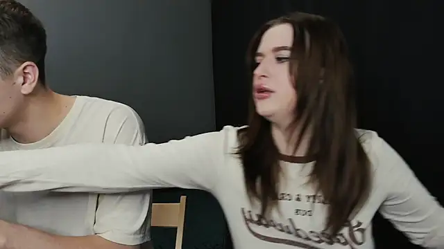 Pinku kitsune online show from February 20, 2025, 1:14 am