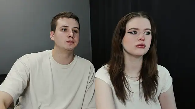 Pinku kitsune online show from March 7, 2025, 10:35 am