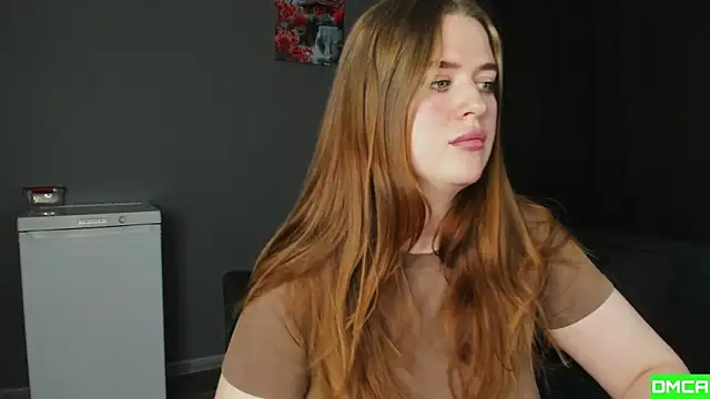 Pinku kitsune online show from January 6, 2026, 4:16 am