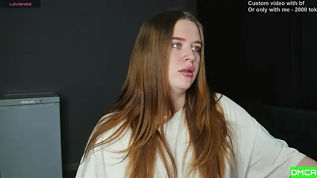 Pinku kitsune online show from February 11, 2026, 4:06 am