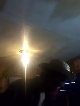 luke thighwalker2469 online show from December 22, 2024, 3:33 am