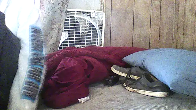 luke thighwalker2469 online show from April 18, 2026, 7:07 pm