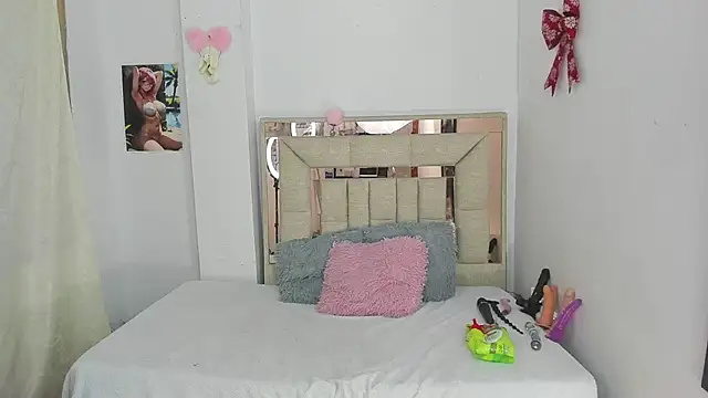 melody bonnet online show from February 7, 2025, 2:50 am