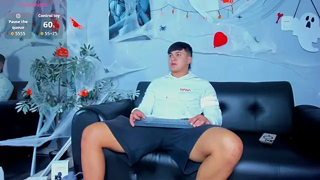 Cristopher strong online show from October 22, 2025, 1:00 pm