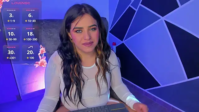 Snapshot of alyssa_magiic chatting on February 17, 2026, 7:53 pm alyssa magiic online show from February 17, 2026, 7:53 pm