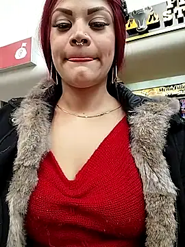 IamAlana  online show from March 5, 2025, 8:32 pm